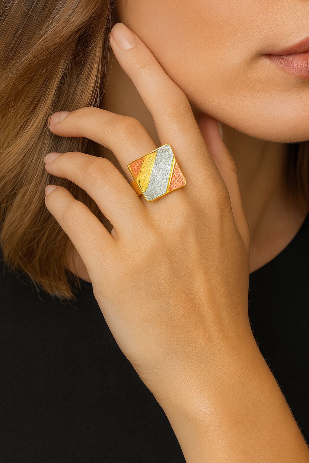  Women’s abstract art style fashion ring