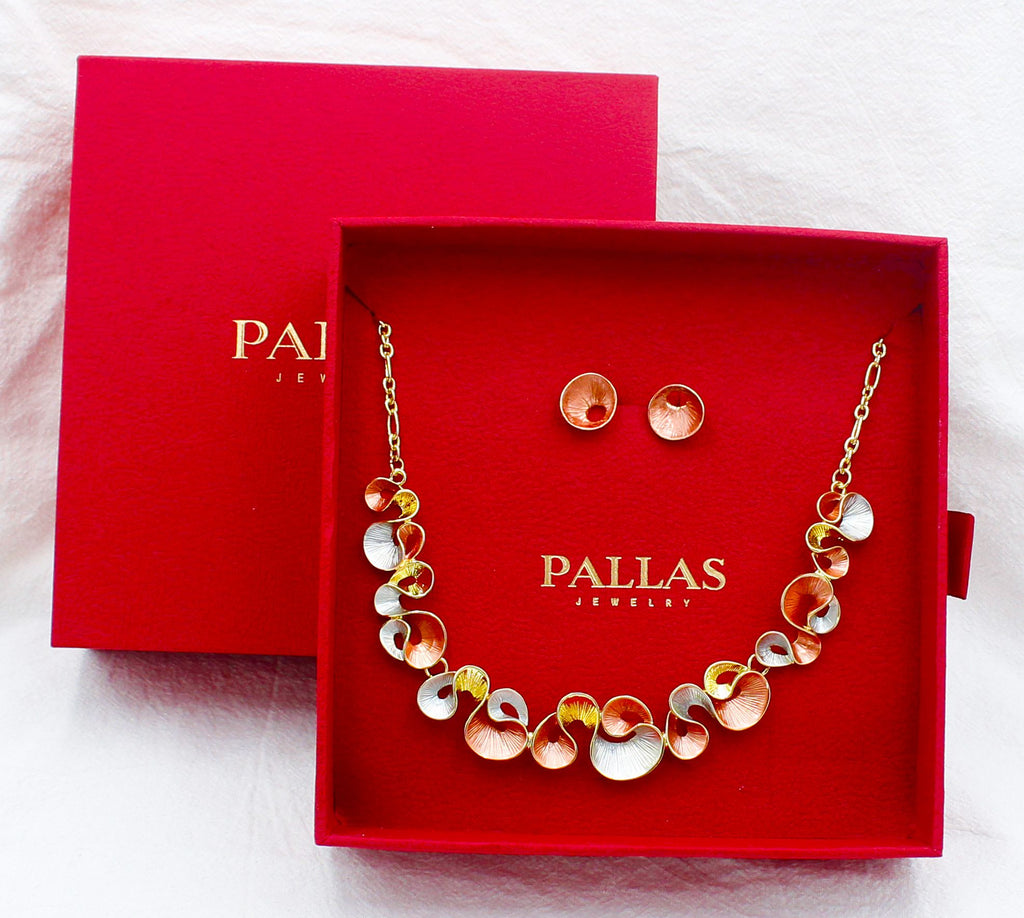 Artistic organic petal jewelry set for women in alloy and enamel