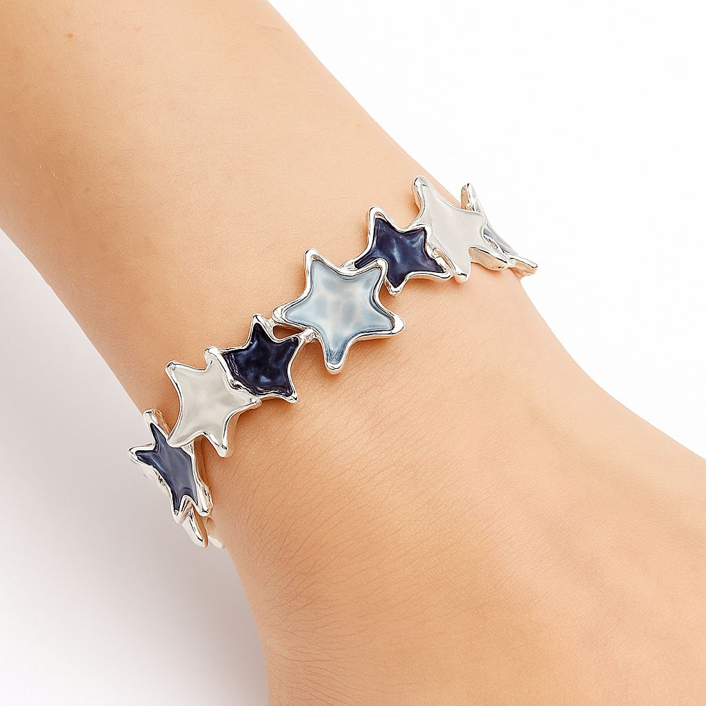 Stretch star charm bracelet for everyday fashion