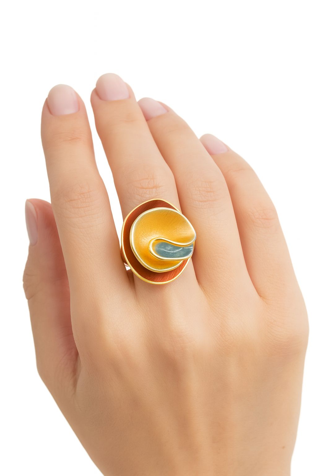 Bold sculptural spiral ring for women fashion styling