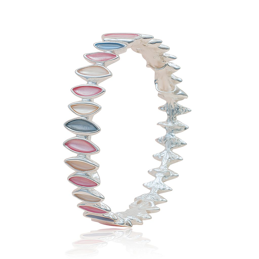 Hand-painted enamel bangle bracelet in pink and white for women