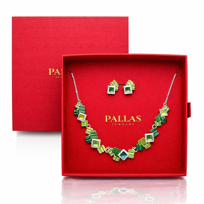 Green geometric necklace and earrings set in KC gold plated alloy