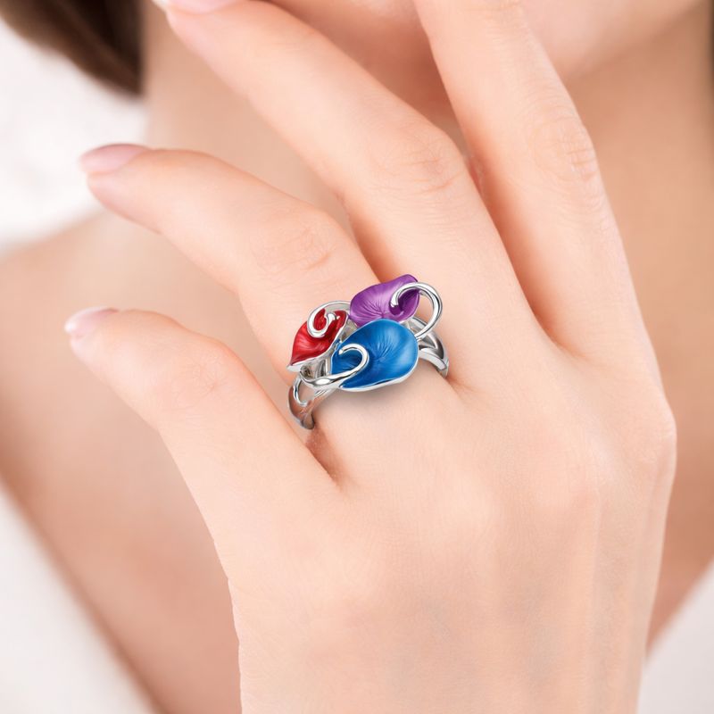 Swirl design enamel silver ring with KC silver plating on white background