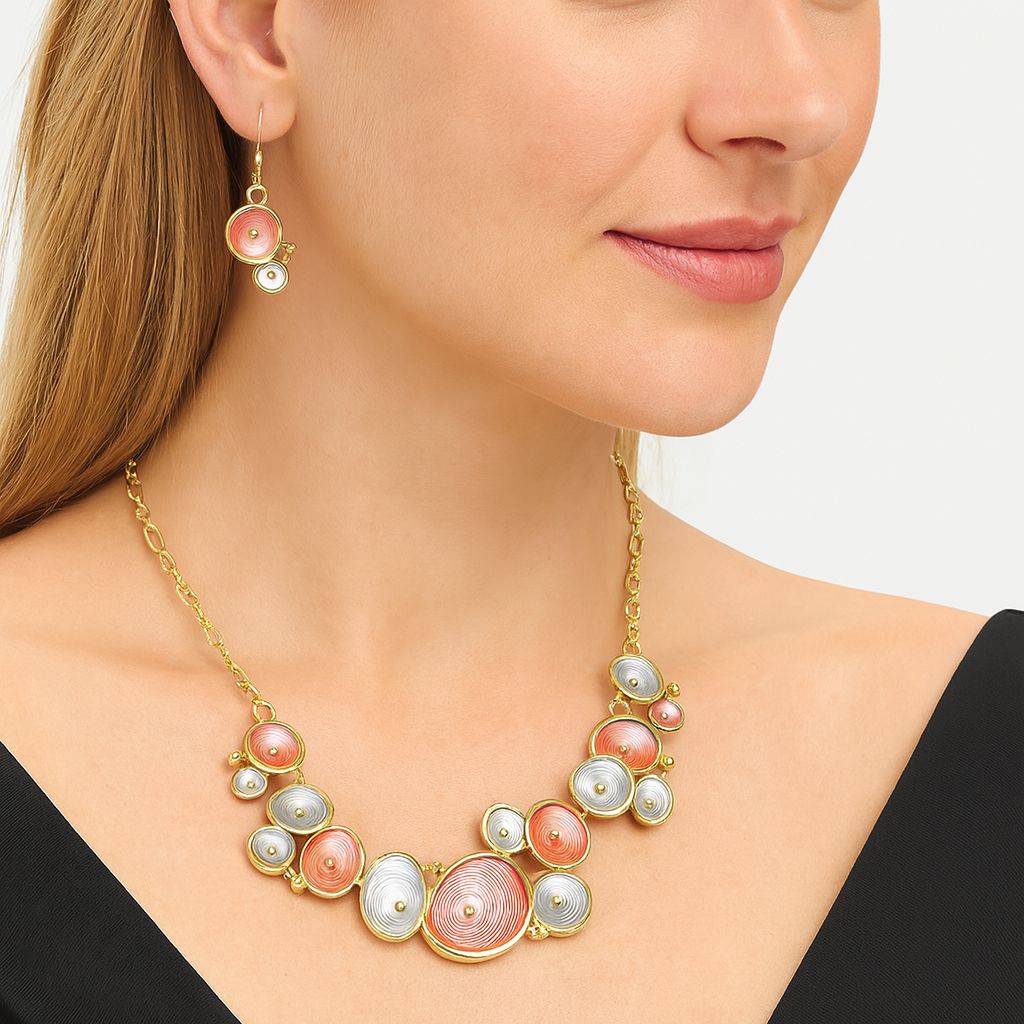 KC gold plated alloy jewelry set in peach and blue tones