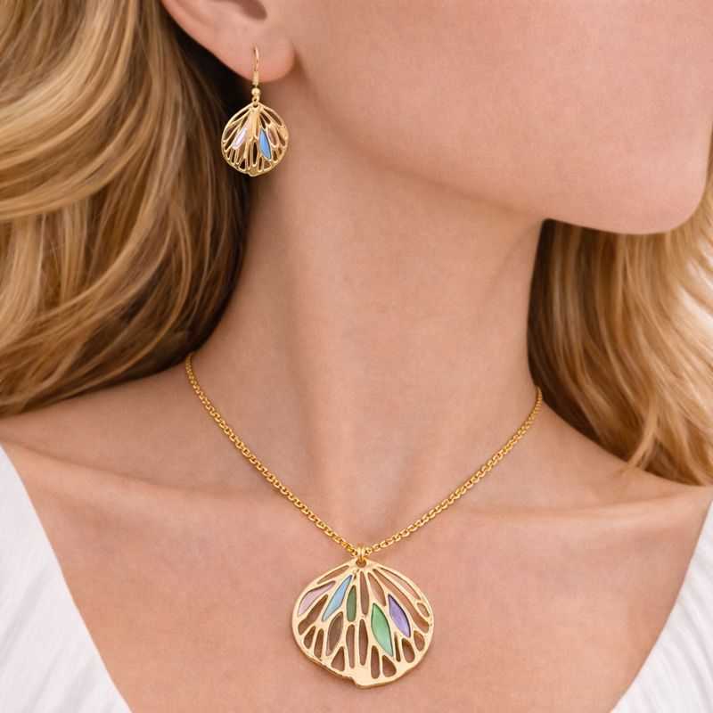 KC gold plated shell pendant with hand painted enamel details