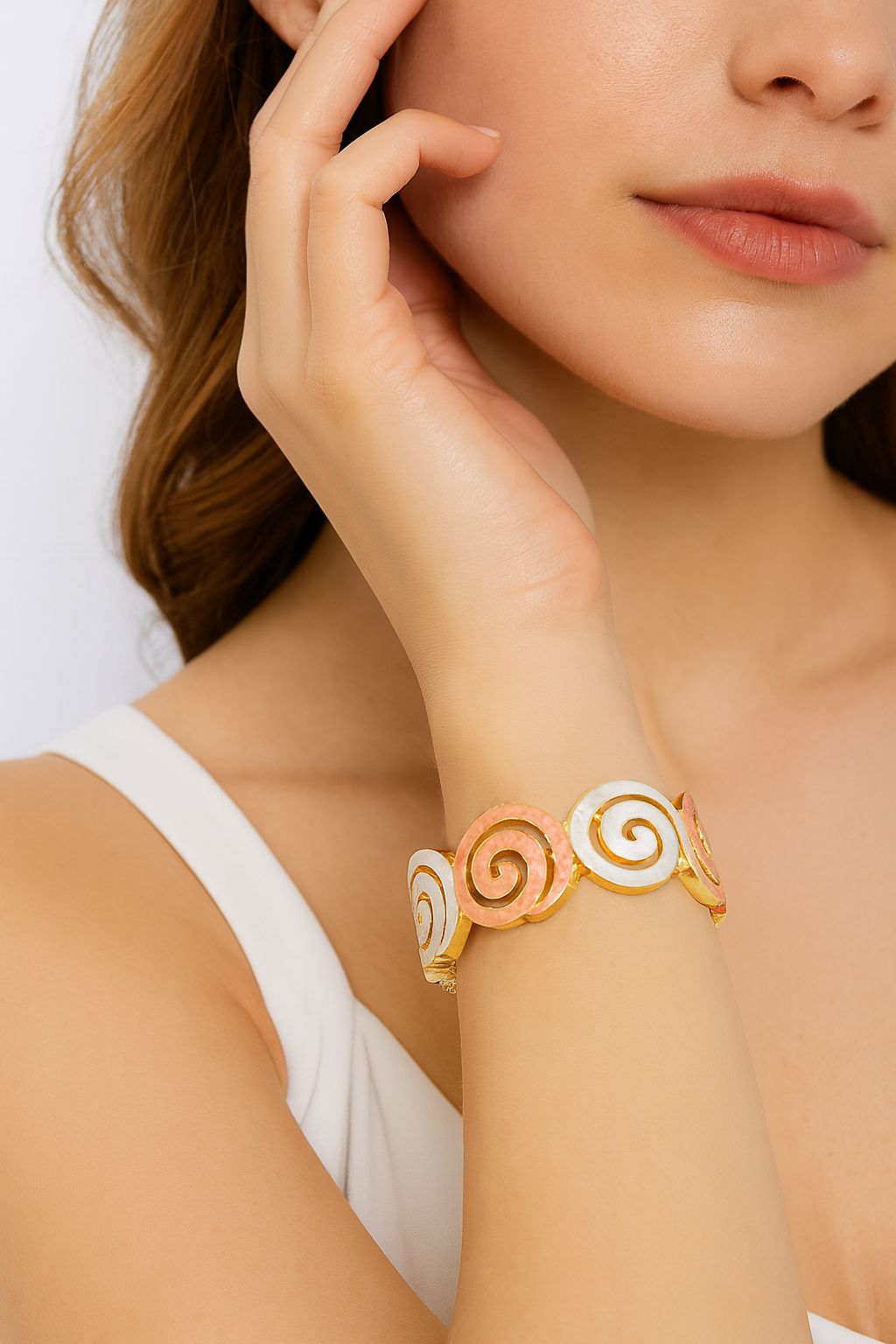 Artistic enamel texture on gold alloy fashion bracelet