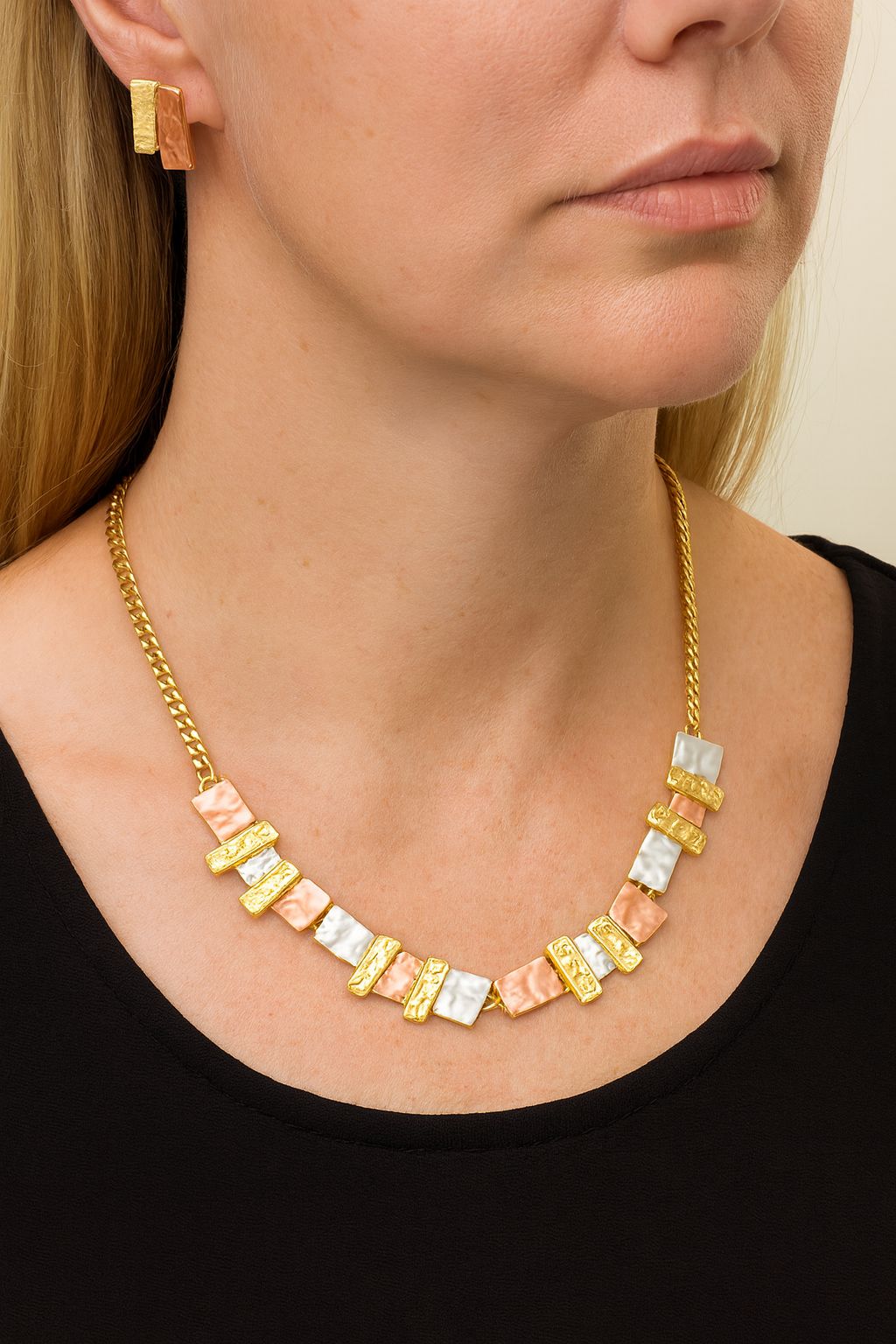 KC gold plated alloy jewelry set with hand-painted enamel details
