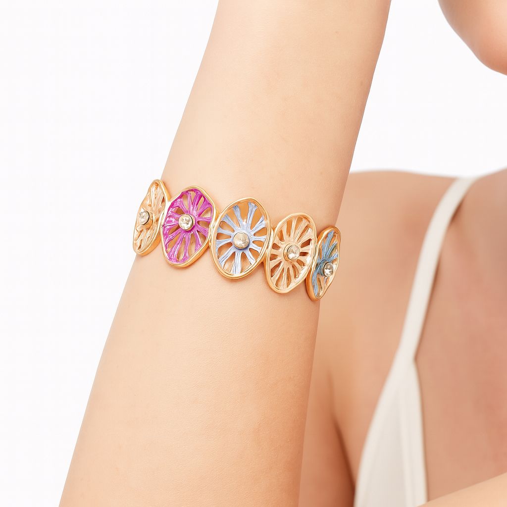 Brown and ivory enamel bangle – model display