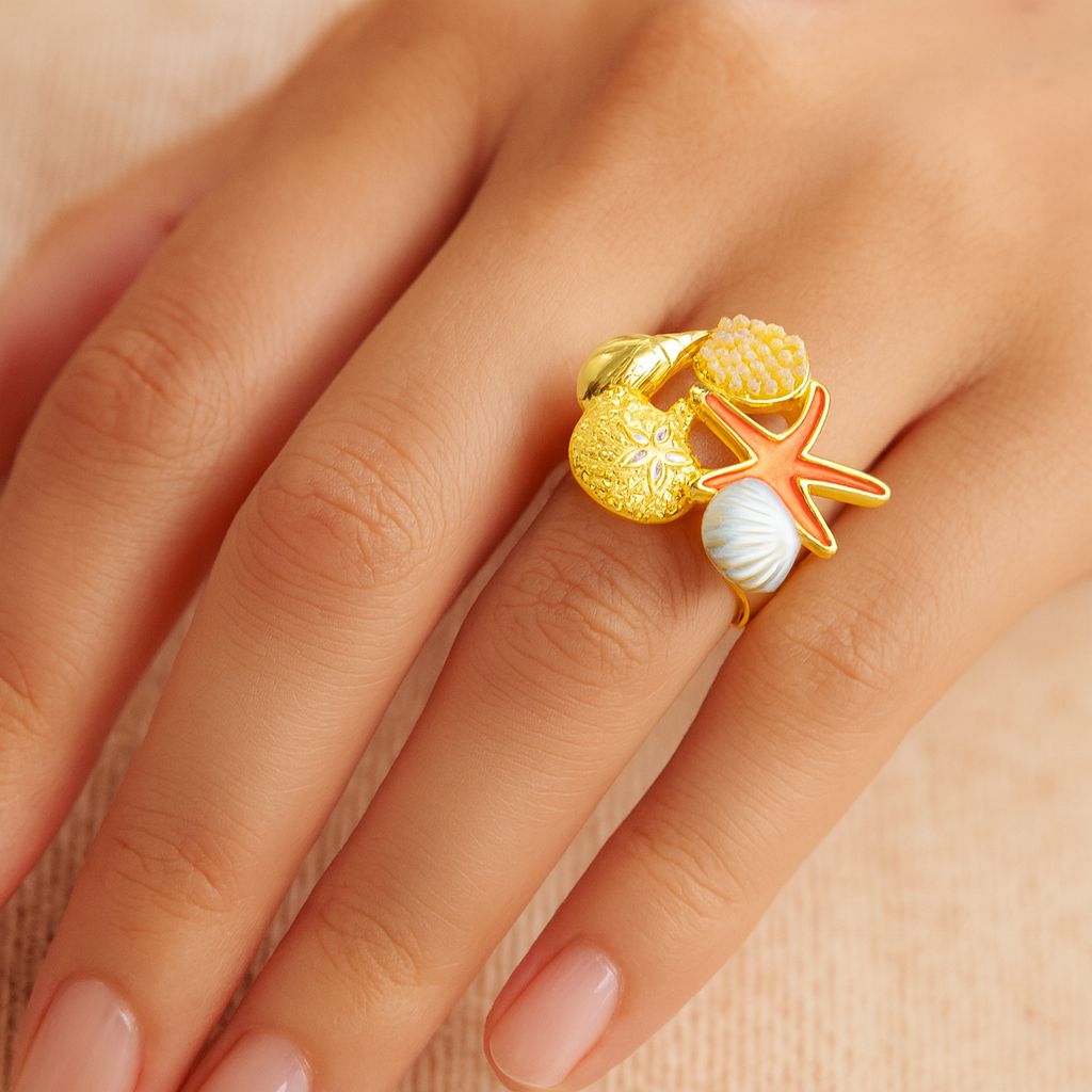 Model wearing ocean theme starfish adjustable ring