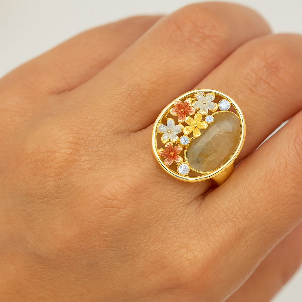 Vintage style adjustable flower ring with gemstone center